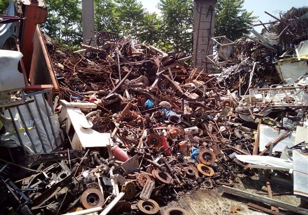  ΠΑΤΡΑ: «Ντου» της ΕΛ.ΑΣ. σε επιχειρήσεις ανακύκλωσης! 7 εταιρείες μπήκαν στο στόχαστρο!