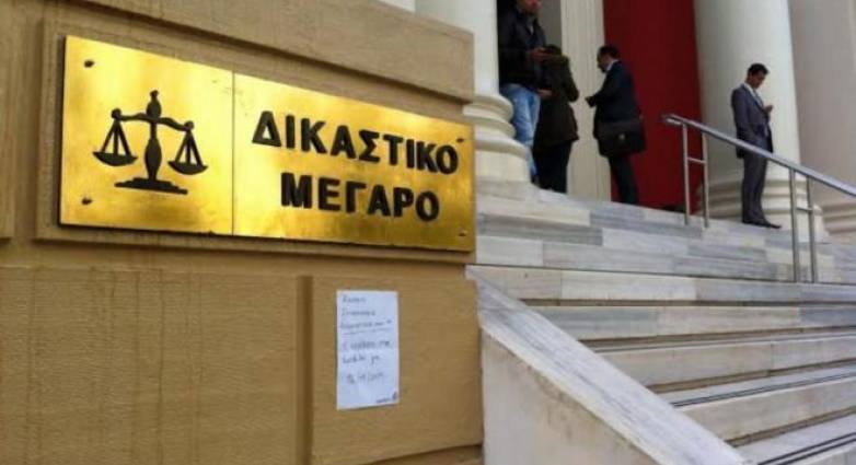  «ΦΑΟΥΛ» ΕΝΤΟΣ «ΕΔΡΑΣ» ΑΠΟ ΤΗΝ ΠΡΟΕΔΡΟ ΤΟΥ ΔΙΚΑΣΤΗΡΙΟΥ! Είπε σε δικηγόρο… να πάει να μάθει την «αλφαβήτα»! ΣΥΓΚΛΟΝΙΖΟΥΝ ΟΙ ΛΕΠΤΟΜΕΡΕΙΕΣ