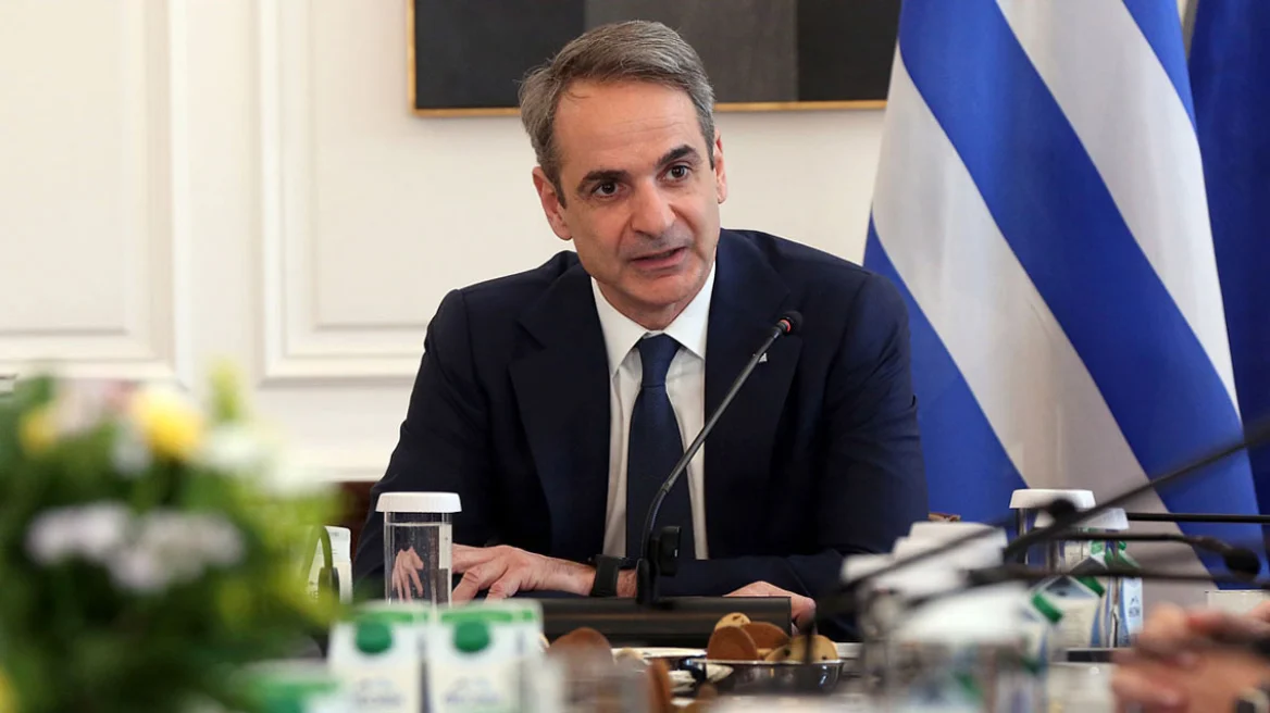 Δεν αρέσει στον Μητσοτάκη το “ρεμπέτ ασκέρ” Αρχική