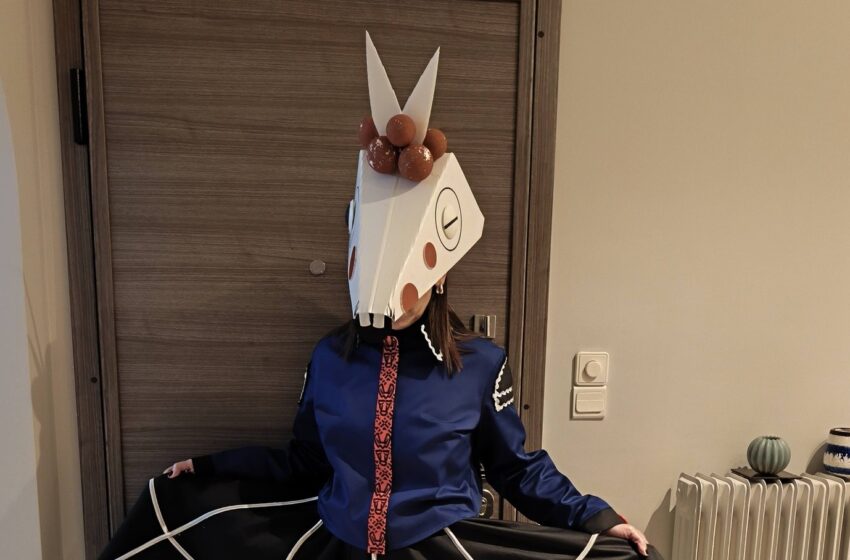  Αρχισαν να κυκλοφορούν καρναβαλικές στολές! Δείτε τους “Βαρ-όνους”