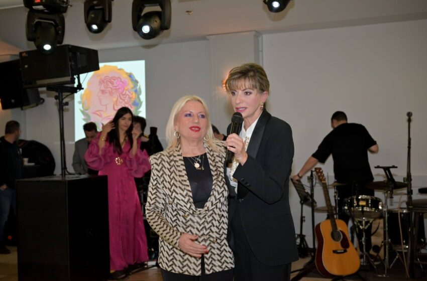  Η Βίβιαν Σαμούρη στην εκδήλωση της Καλλιπάτειρας