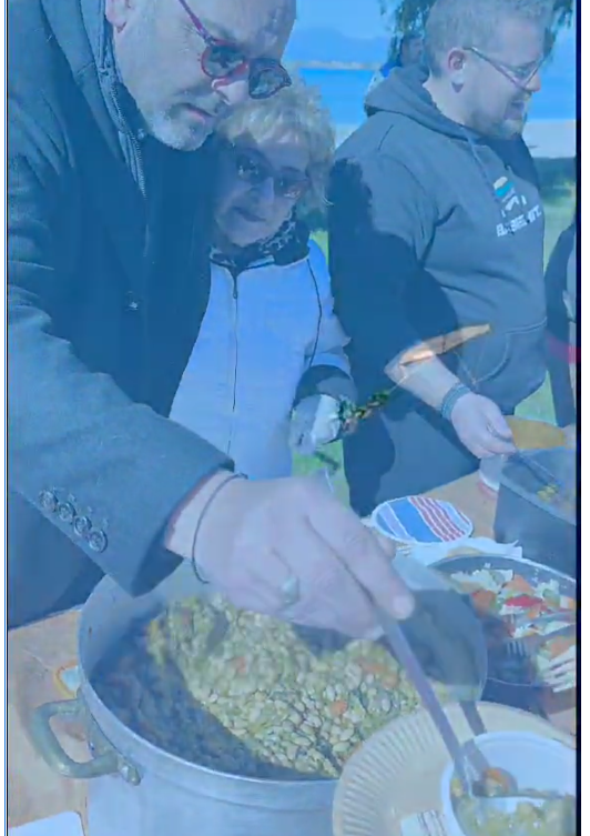 Ο Φωτήλας…. σερβίρει σαρακοστιανά – ΒΙΝΤΕΟ Αρχική