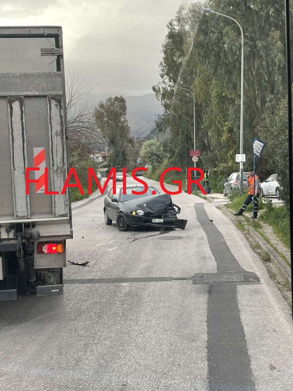 Πάτρα: "Σμπαράλια" το ένα όχημα μετά από τροχαίο - φωτό