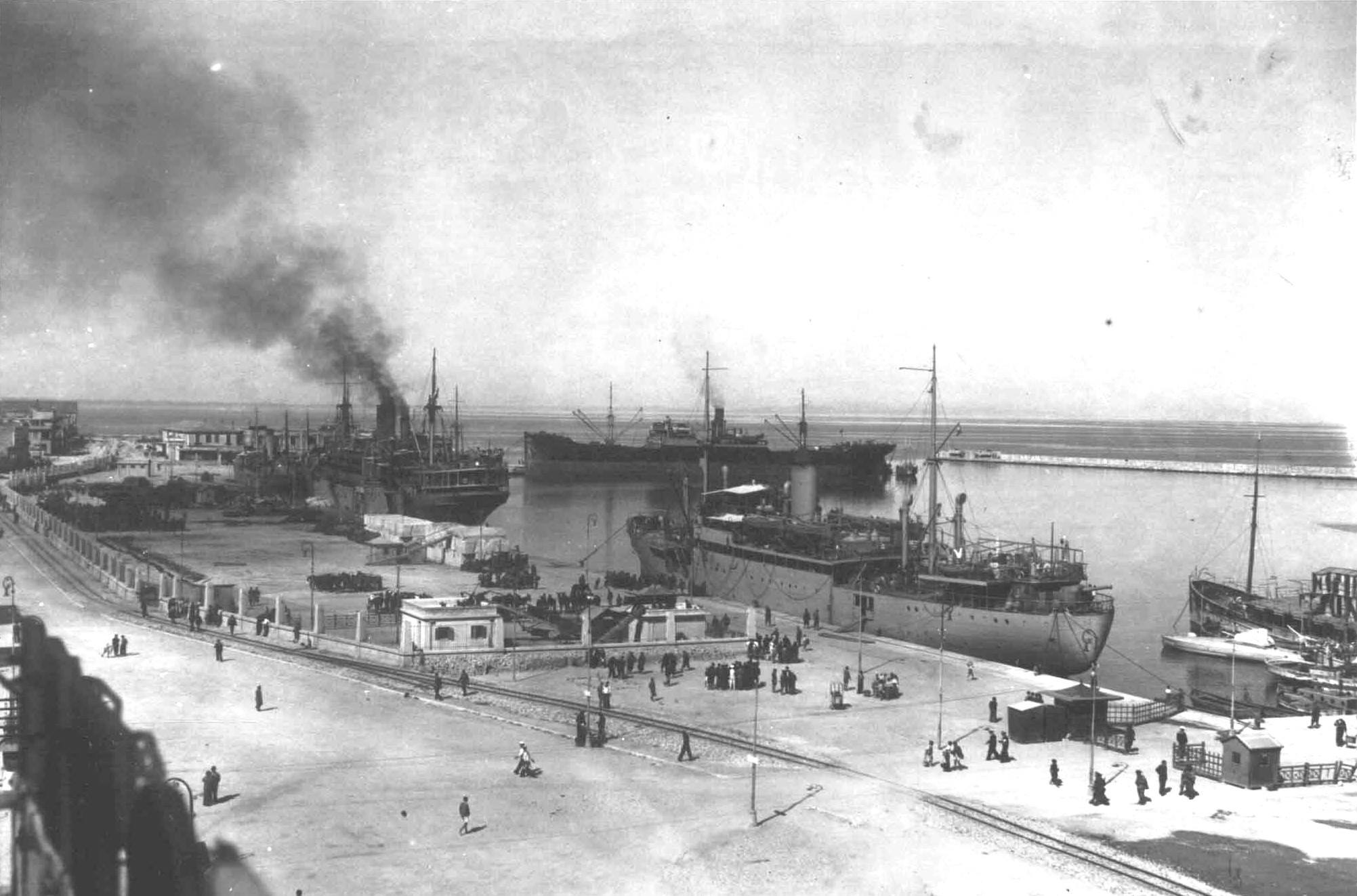 ΔΕΙΤΕ 47 ΦΩΤΟ ΝΤΟΚΟΥΜΕΝΤΟ: Οι Ναζί και οι Ιταλοί στην Πάτρα! Σπάνια στιγμιότυπα της εποχής